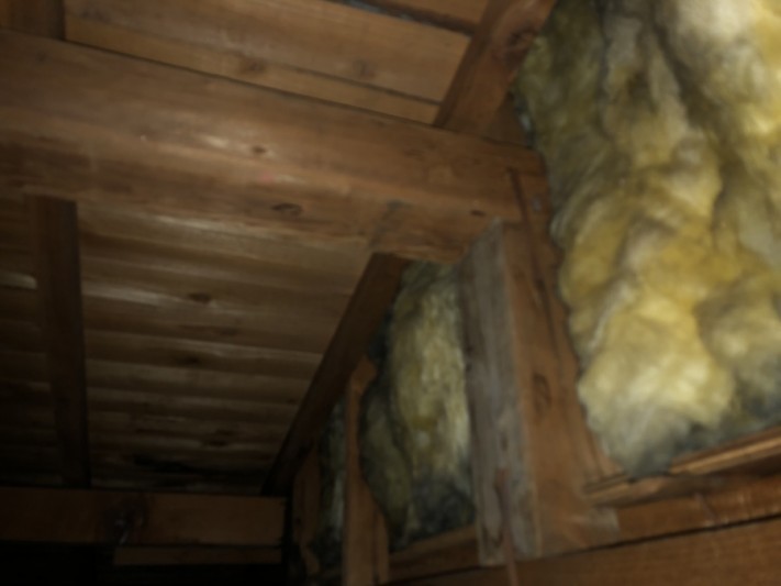 小屋裏の写真