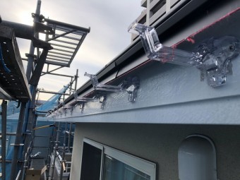 吊り金具