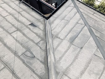 屋根材割れ