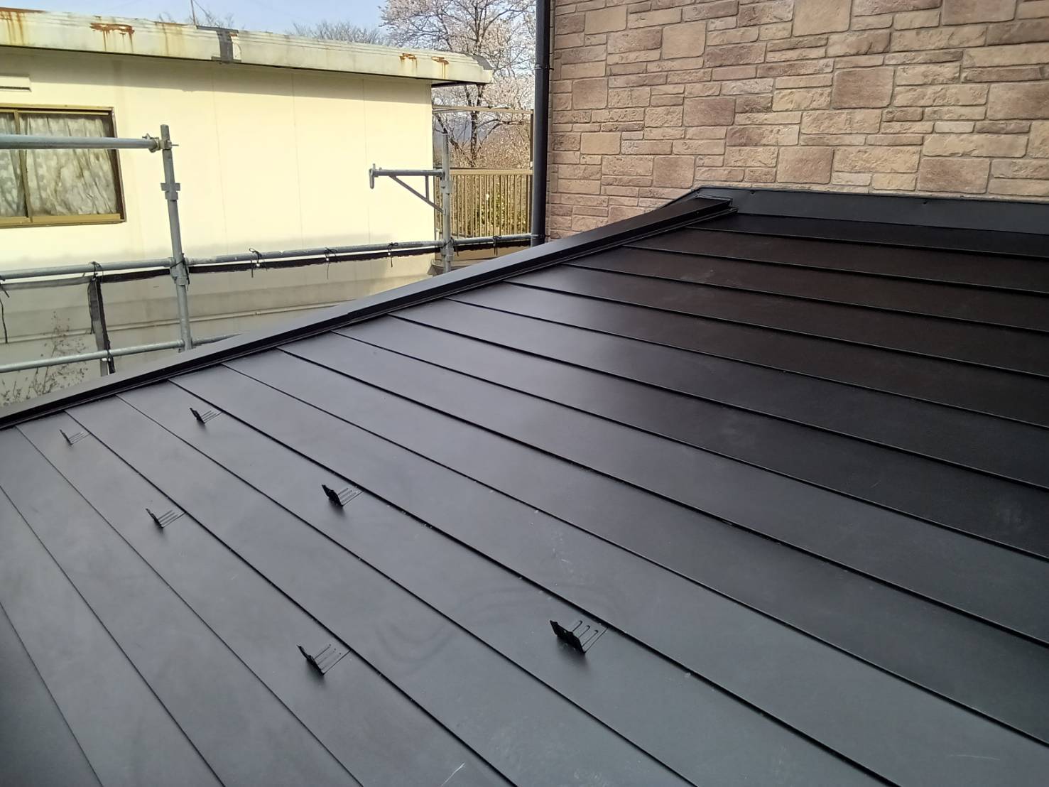 壁際板金の取り合い処理