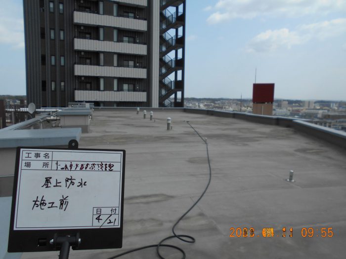 仙台市青葉区花京院のマンションにて既存防水層膨れの為、陸屋根（屋上）ウレタン防水しました