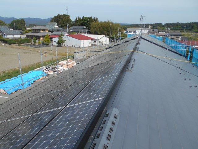 福島県南相馬市原町区北新田の築10年2階建てアパートの太陽光発電パネルを撤去してきました