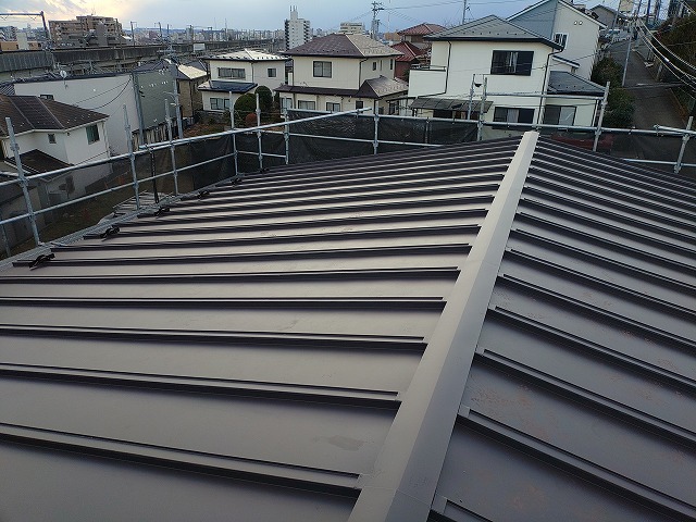 本体パネルの施工