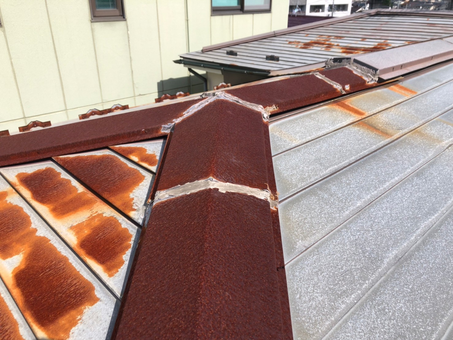 仙台市宮城野区　板金横葺き屋根どのような工事が必要か調べて来ました。
